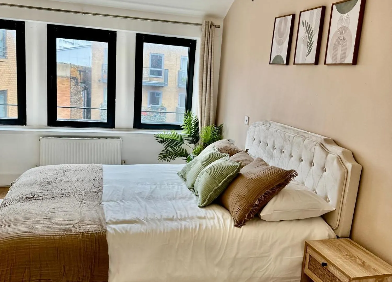 Stunning 1 Bedroom Apartment In Wapping - Sleeps 4 And Free Parking! London