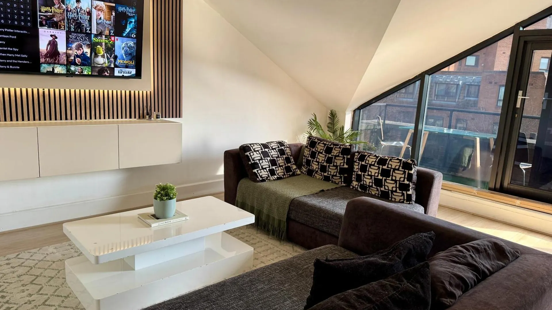Stunning 1 Bedroom Apartment In Wapping - Sleeps 4 And Free Parking! London